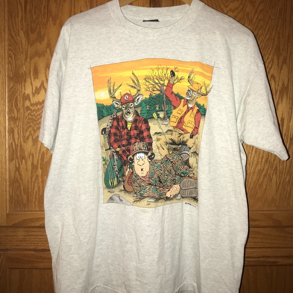 Vintage 1993 Hunter trapped by Deer T-shirt XL